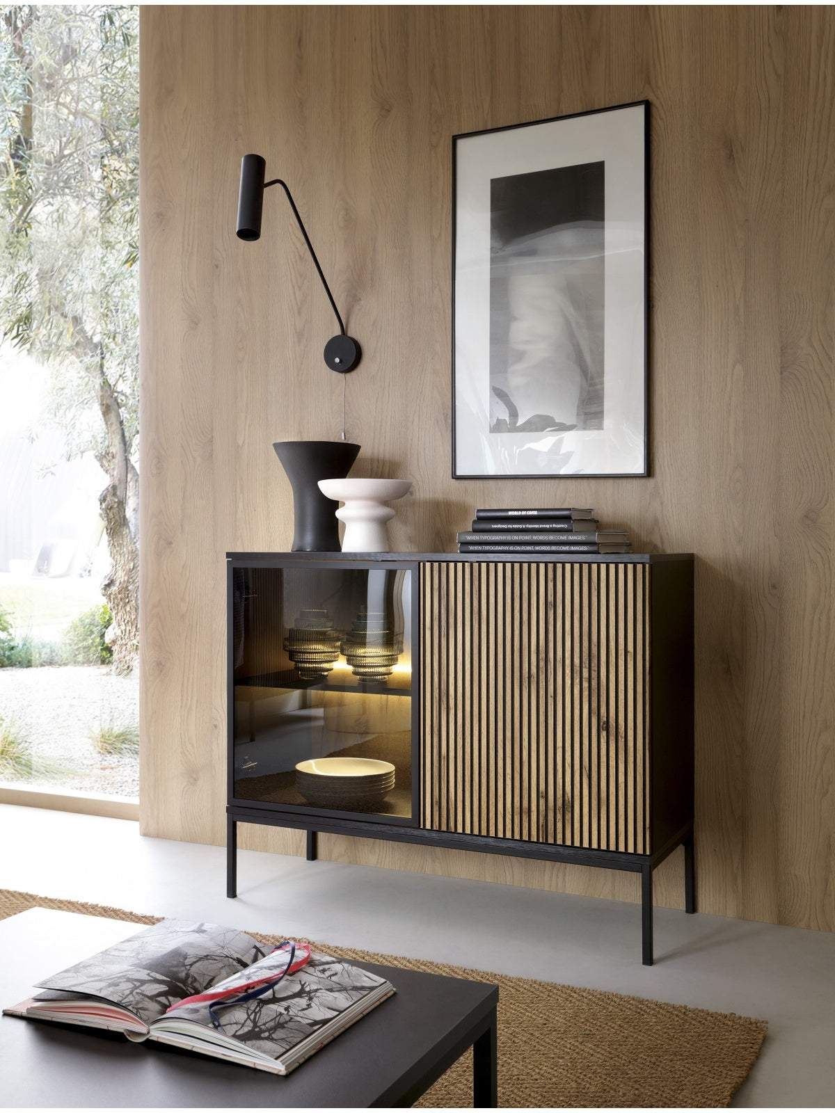 Komoda dvojdverová Bogalo 104 cm oswietleniem LED - Čierny / Dub wotan