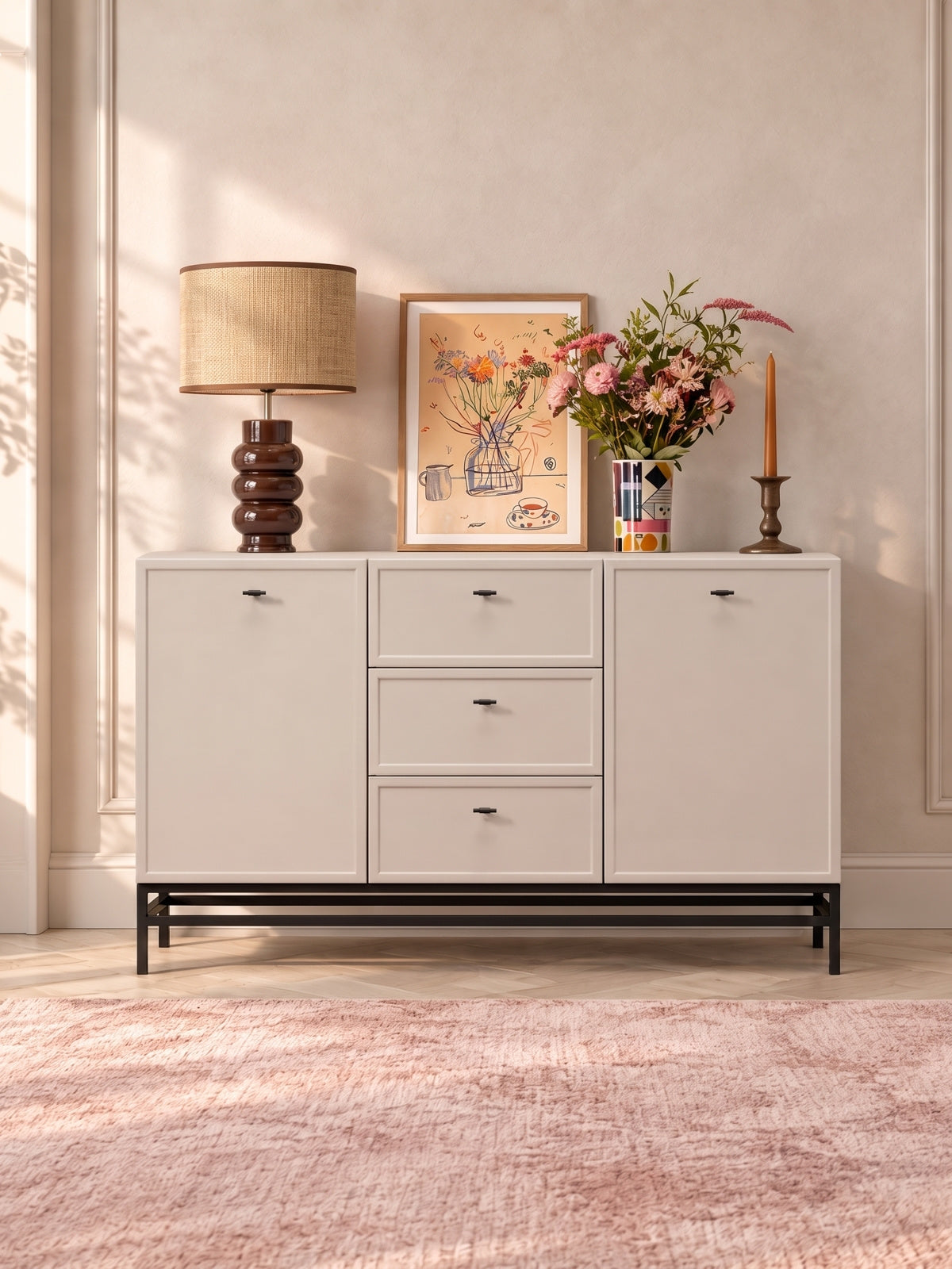 Komoda Lorini 150 cm so zásuvkami - kašmír / čierny úchyty T-bar / Rošt
