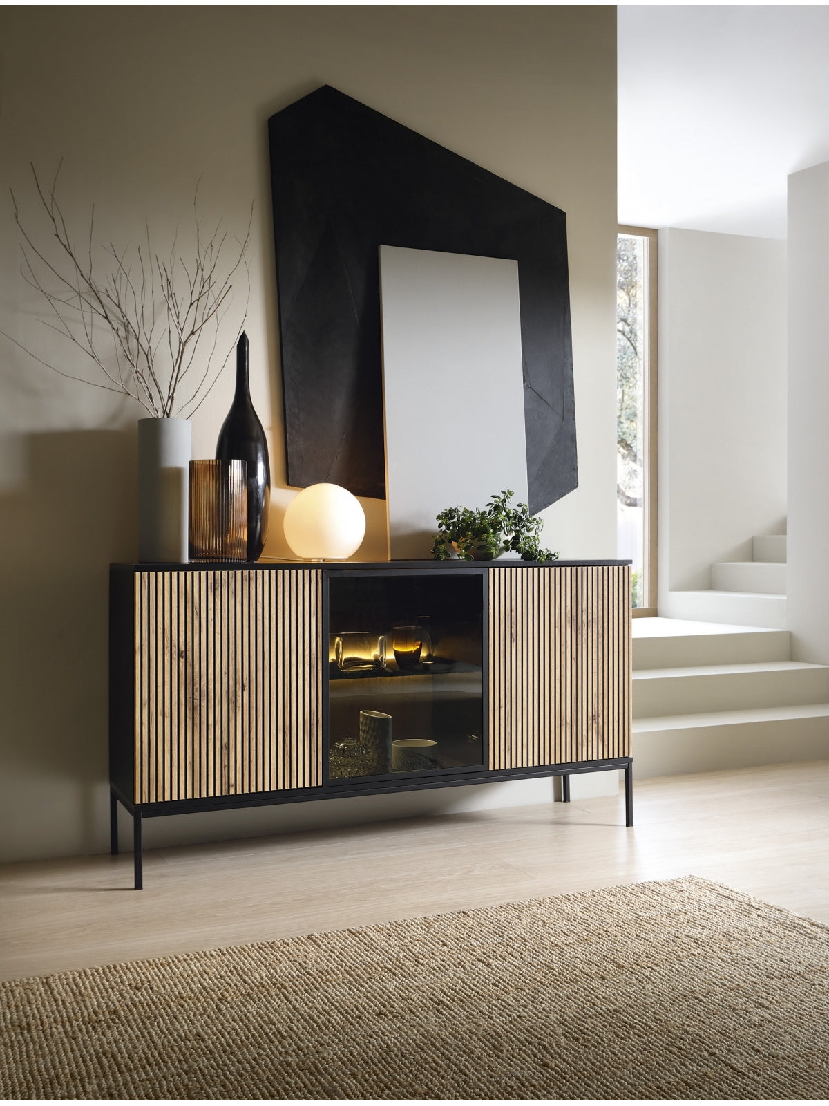 Komoda trojdverová Bogalo 154 cm s osvetlením LED - Čierny / Dub wotan