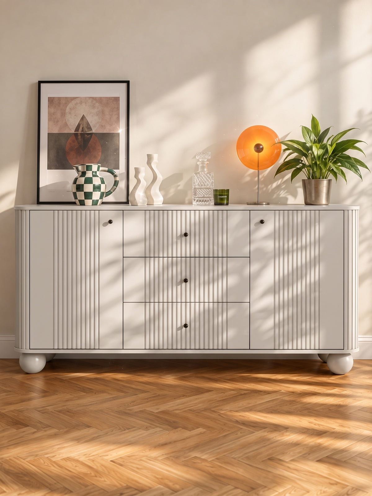 Komoda Vesper 160 cm so zásuvkami na kulach - kašmír / čierny úchyty / nožičky kule