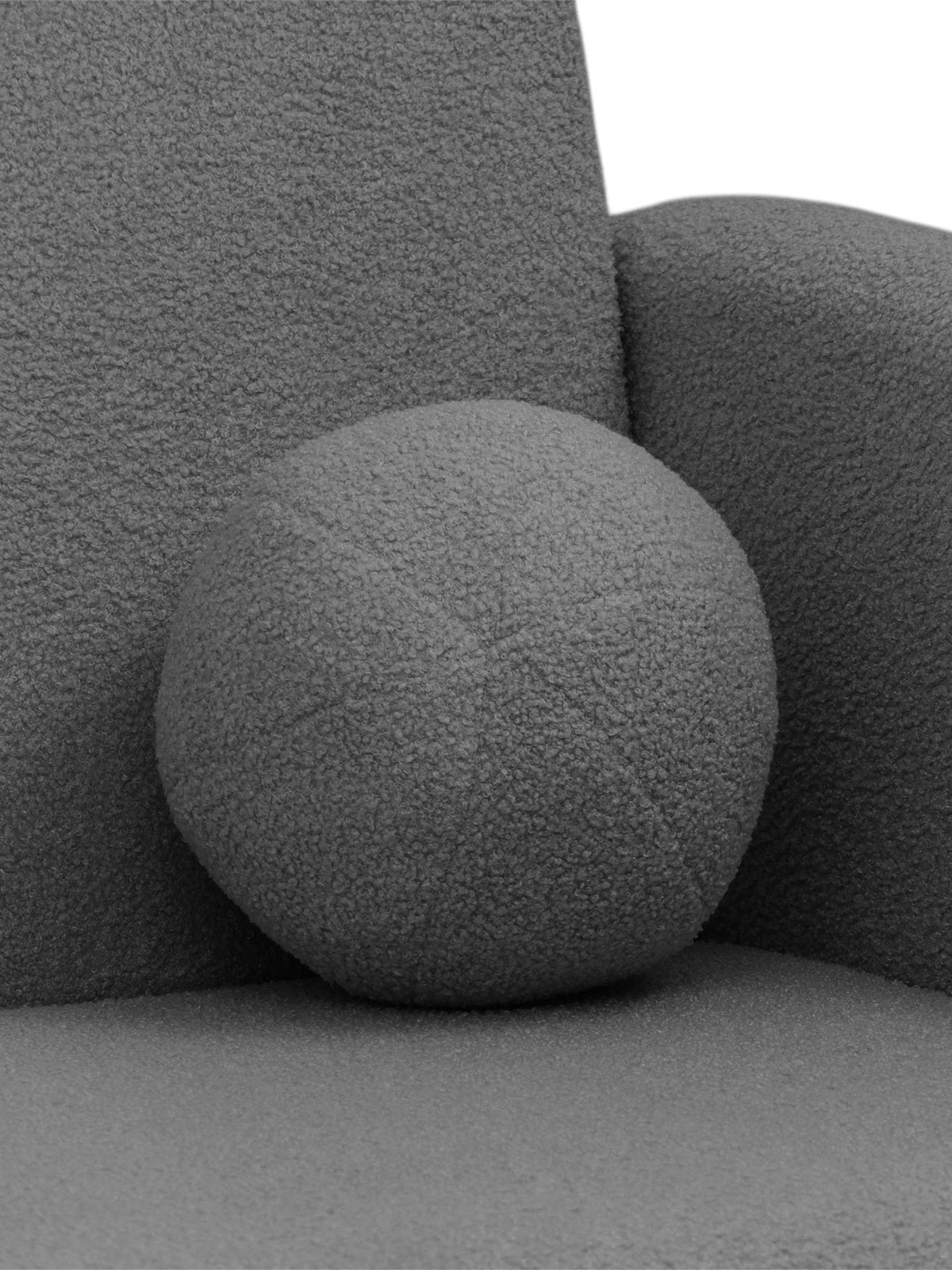 Rozkladacia pohovka Nubi trojmiestna sivá boucle detail vankúša