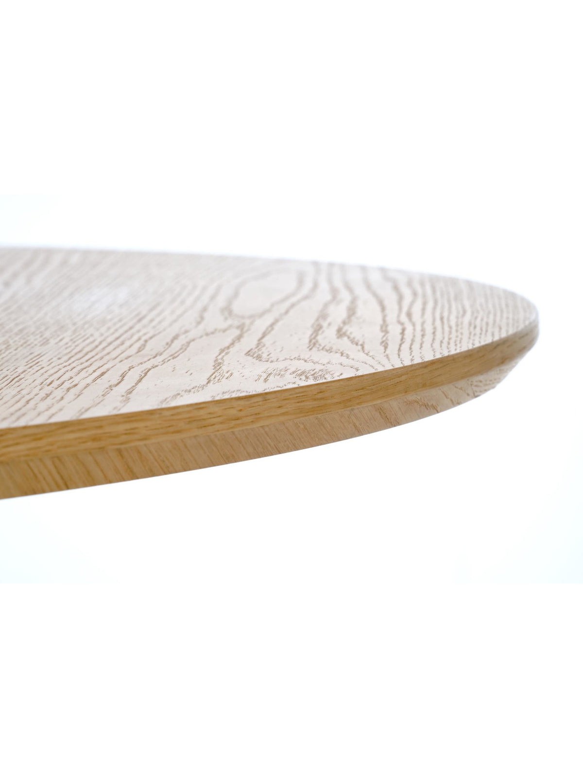 Doska okrúhleho stola Brevon 120-210 cm v prírodnej dubovej farbe, detail rohu