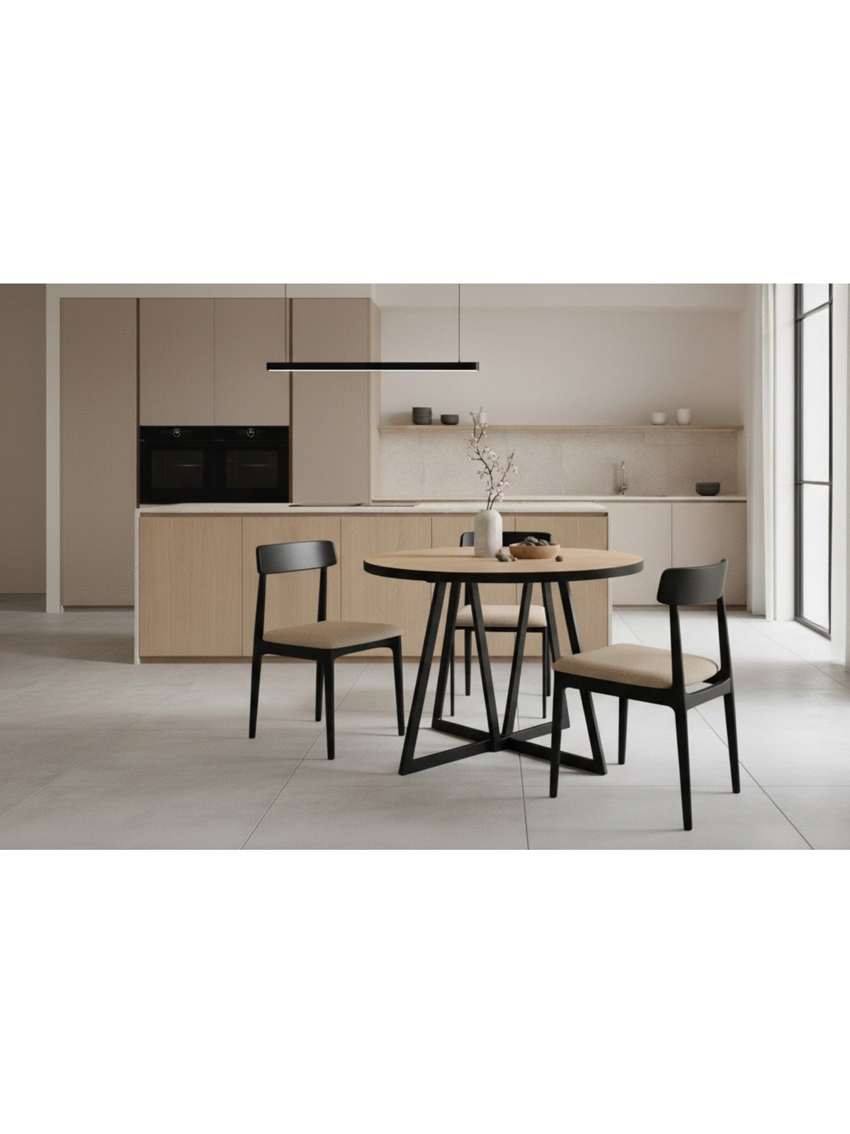 Okrúhly rozkladací stôl Cedrus Linear 95/150 cm dub hikora s čiernym kovovým rámom
