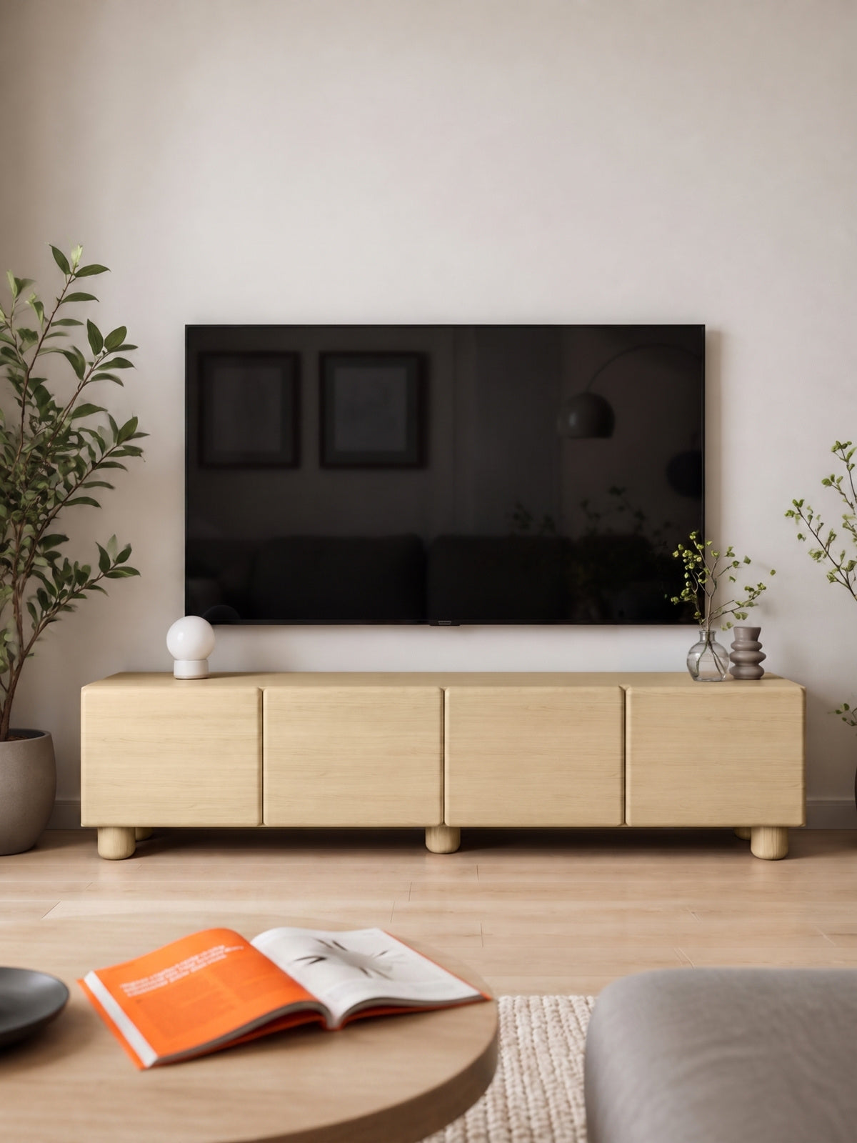 TV skrinka Arlo 200 cm so štyrmi dverami v dub vicenza s matným prevedením