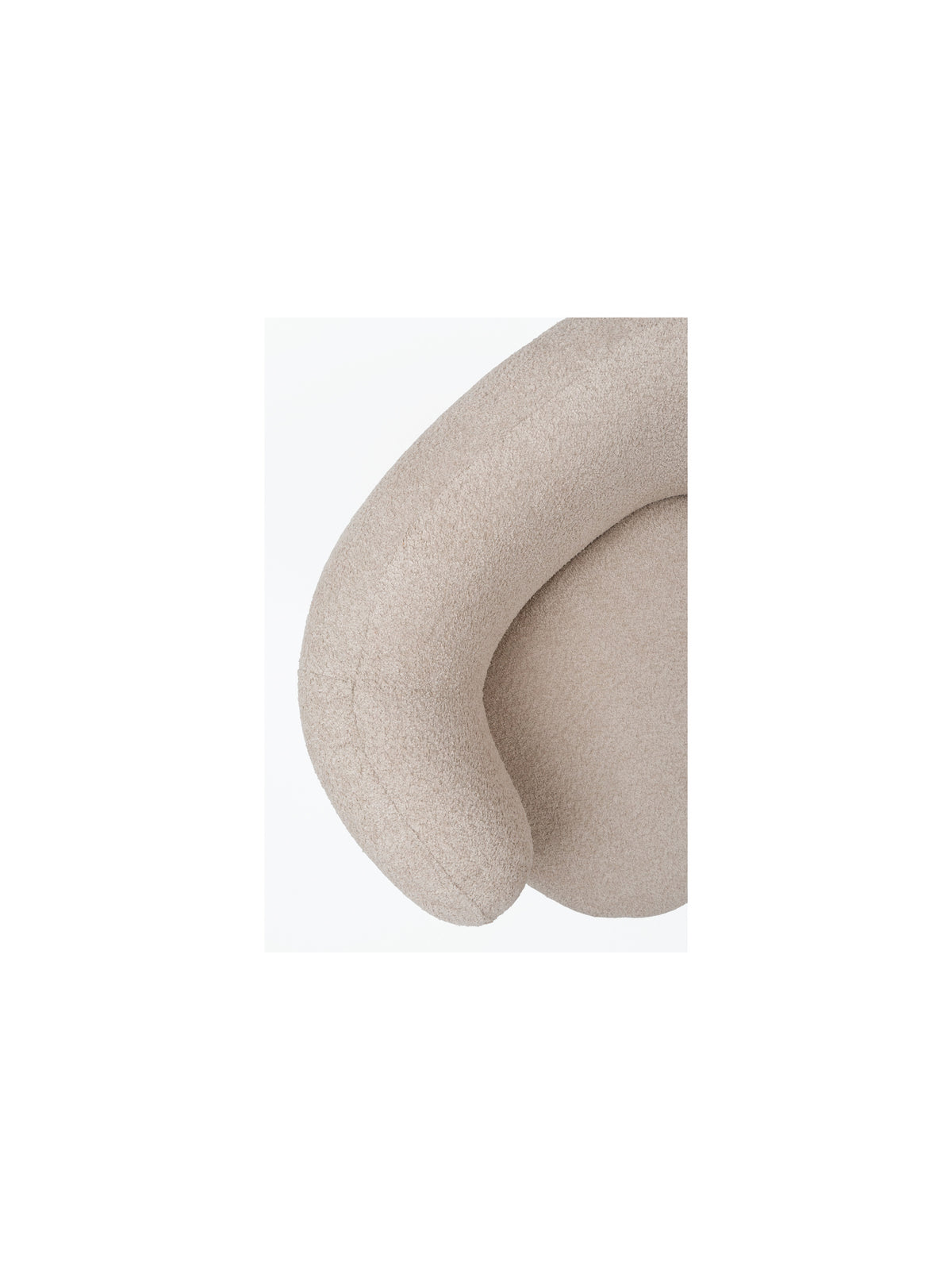 Kreslo Skindi béžové boucle, detail operadla