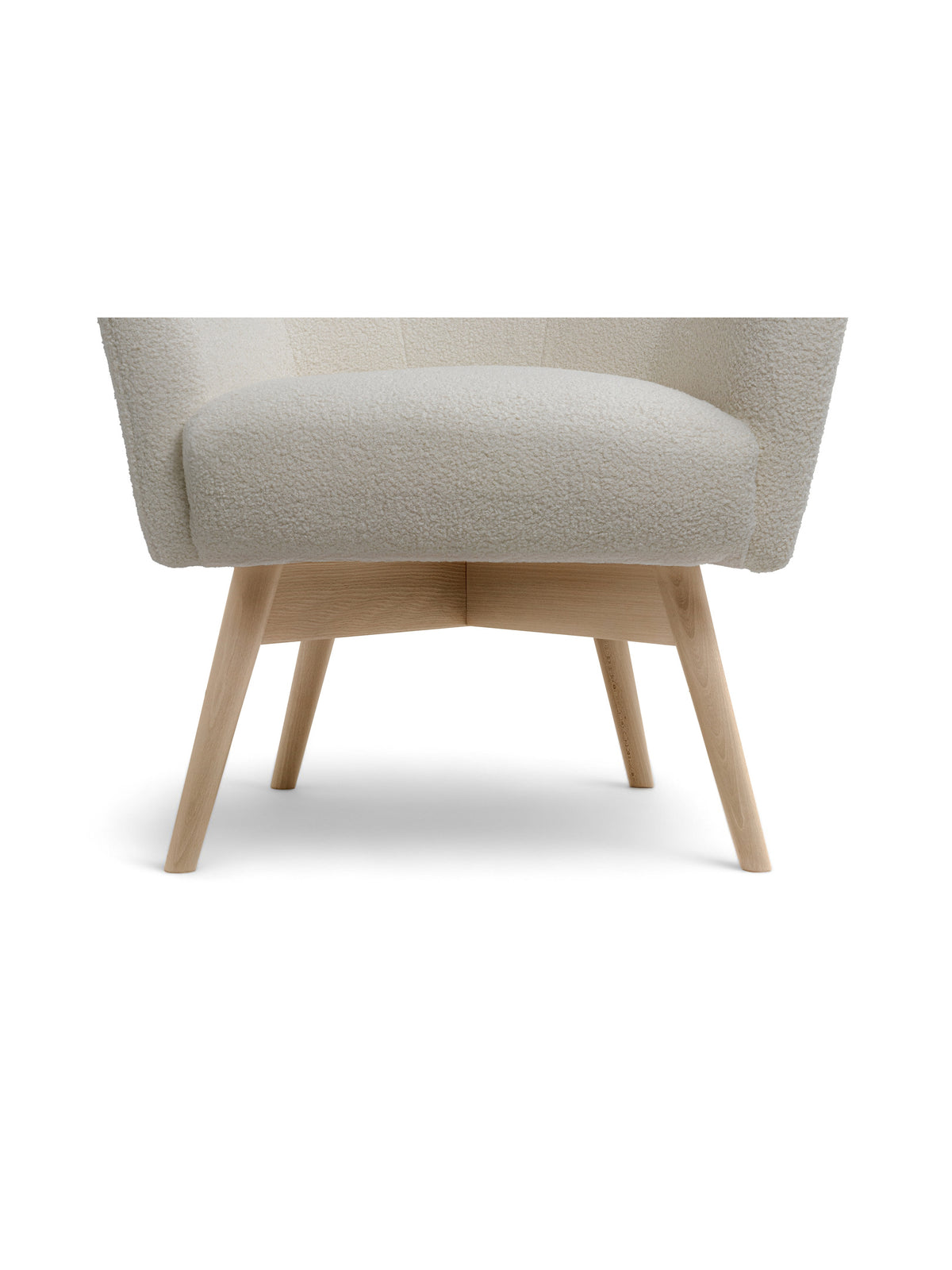 Kreslo Uszak škandinávsky Nordic béžové boucle Lambi 8 s bukovými nohami, detail nôh