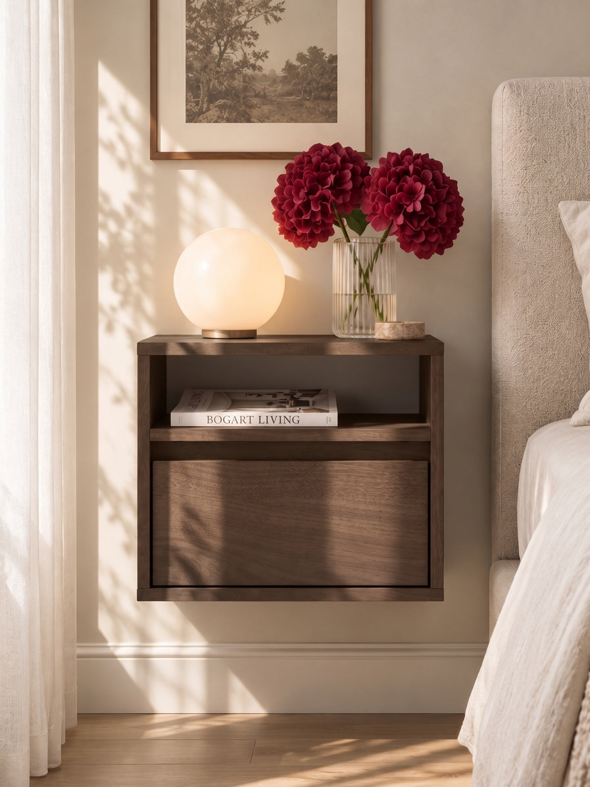 Závesný nočný stolík Zolia 40 cm so zásuvkou v farbe orzech elegant